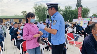 CgsCGmML6h-AId-4AAGLQggpGJU263.jpg